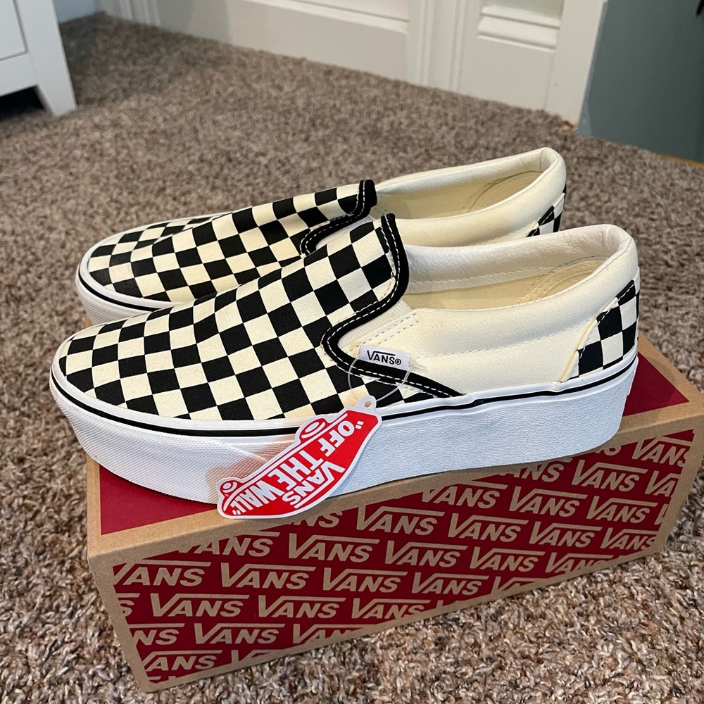 NWT Vans Classic Checkered slip on Stackform